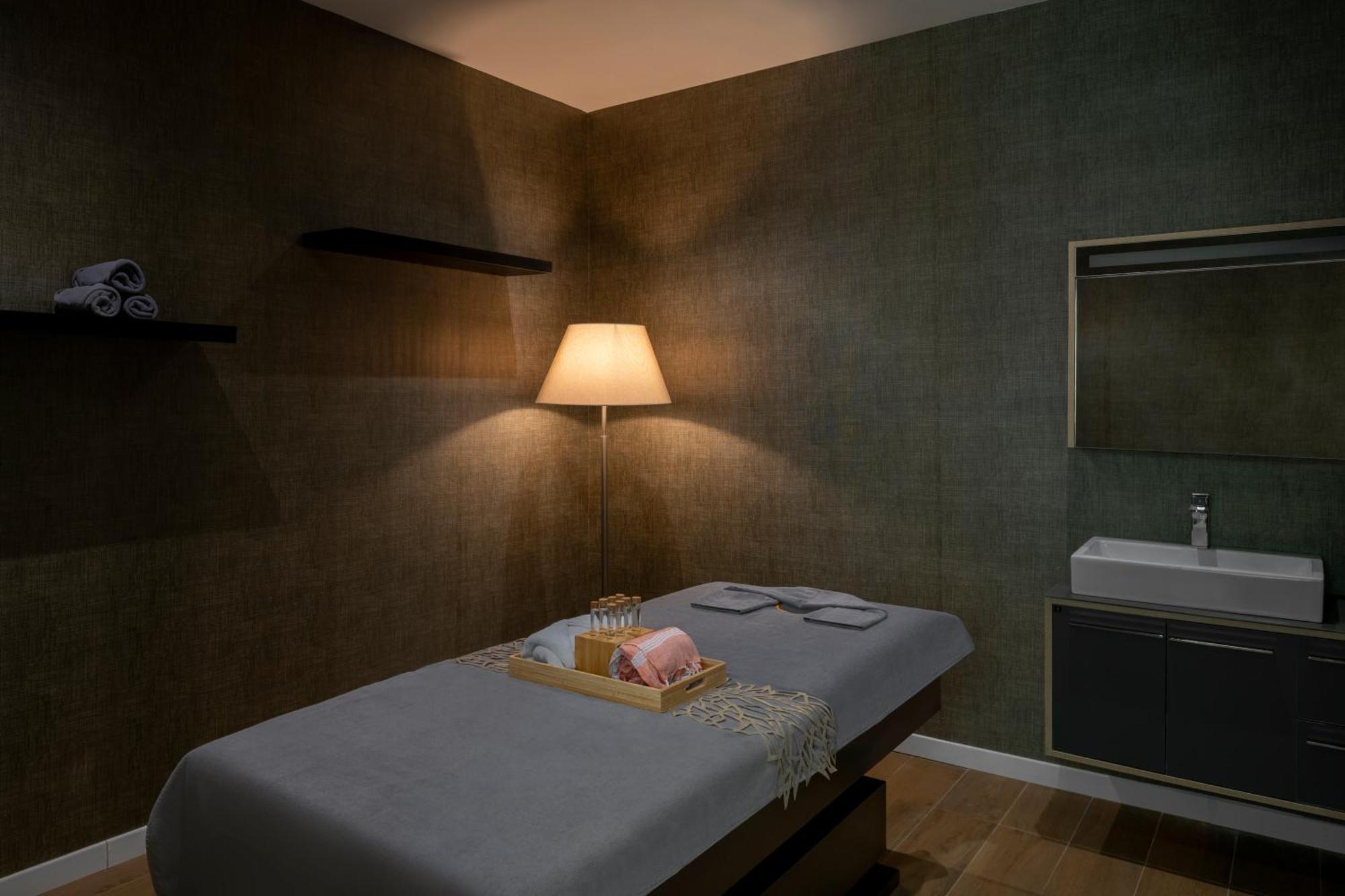Movenpick Living Istanbul Hotell Exteriör bild