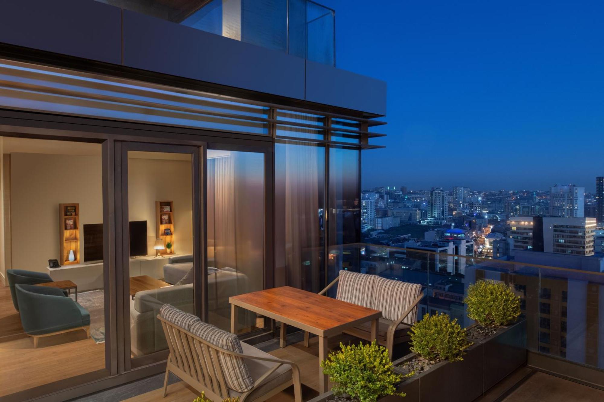 Movenpick Living Istanbul Hotell Exteriör bild