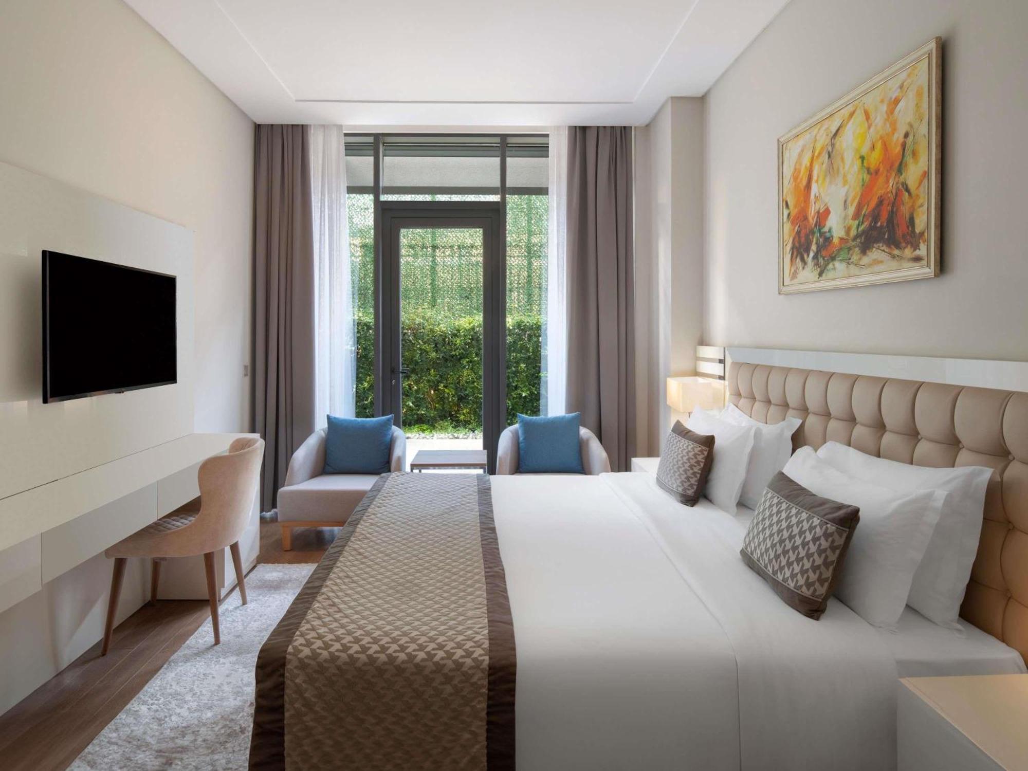 Movenpick Living Istanbul Hotell Exteriör bild